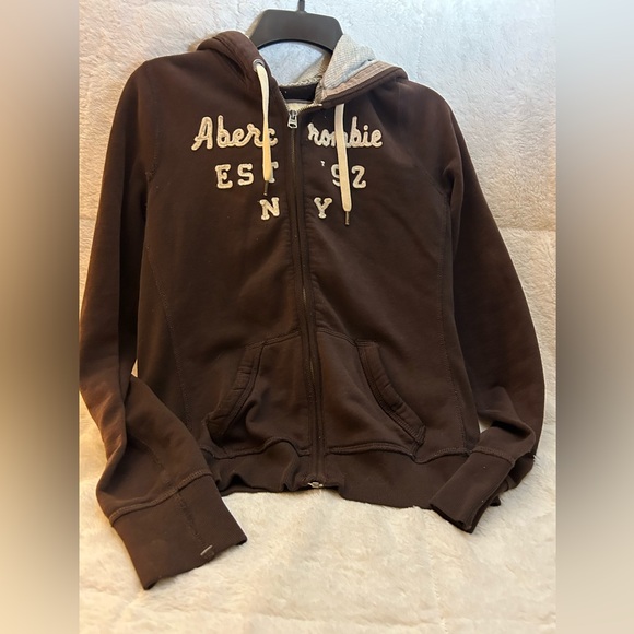 Abercrombie & Fitch brown sweat jacket size Medium with hoodie front pockets - Picture 3 of 12